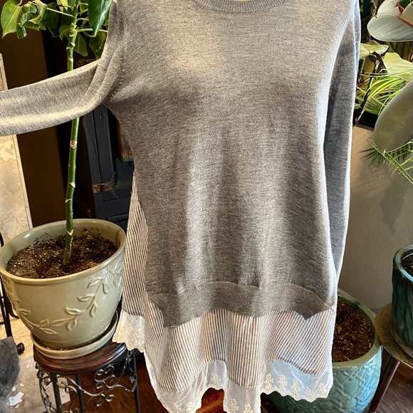 Umgee Gray Layered Shirt Sweater lace edging - Picture 3 of 11